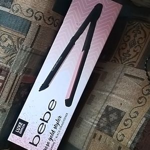Bebe hair flat iron